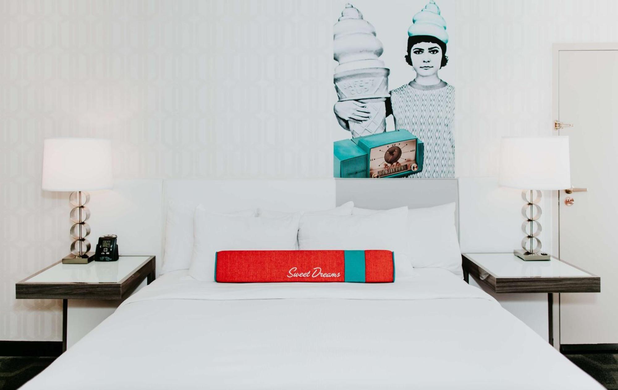 The Curtis Denver - A Doubletree By Hilton Hotel Экстерьер фото