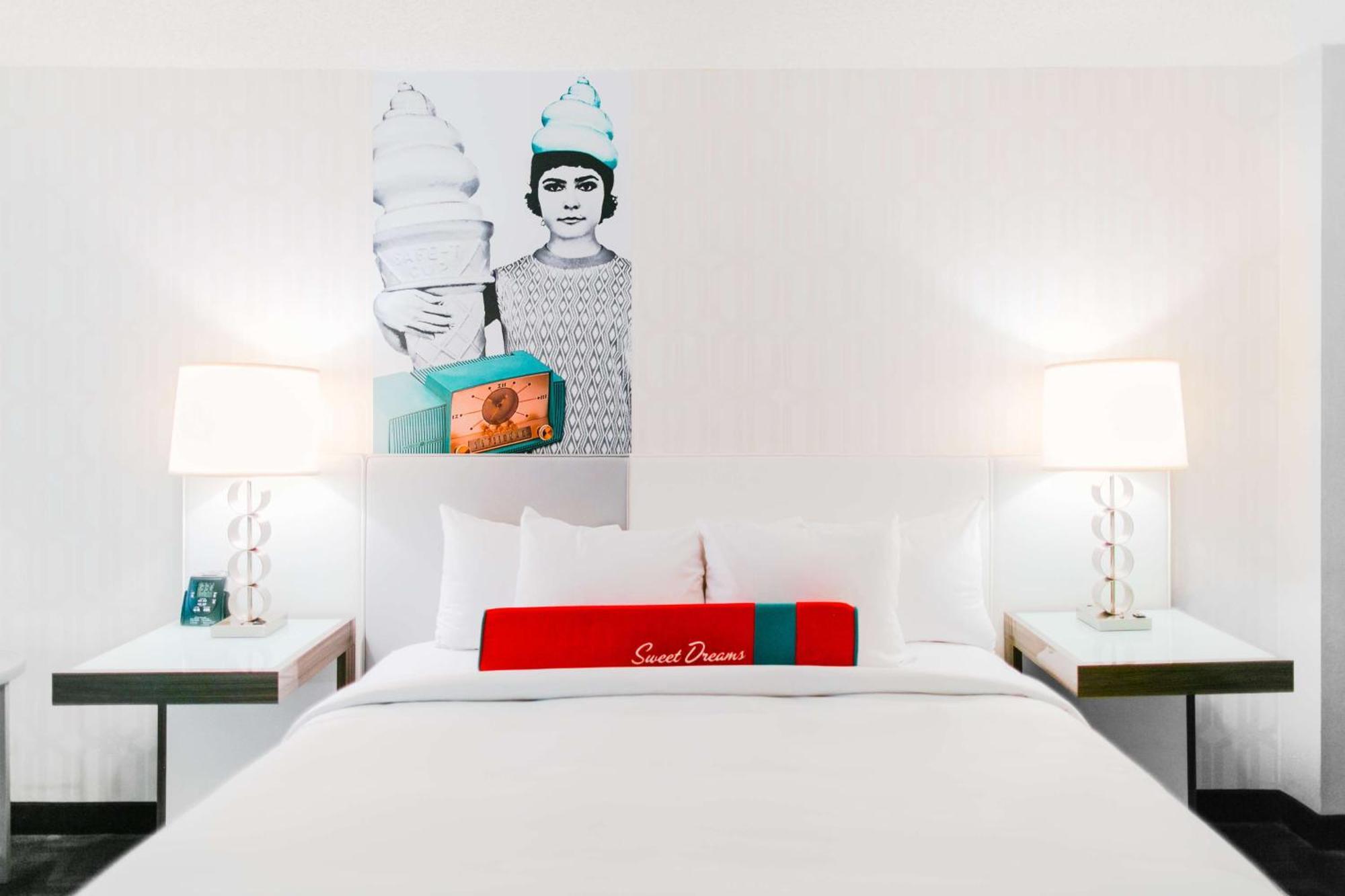 The Curtis Denver - A Doubletree By Hilton Hotel Экстерьер фото
